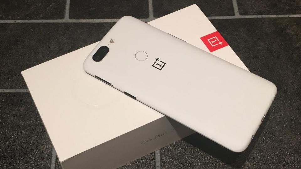 white OnePlus 6 phone
