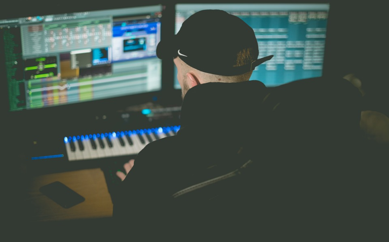 The Best Software Apps For Music Producers