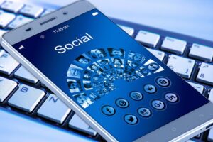 Social Media vs. SMS: Which One Is Better for Marketing?